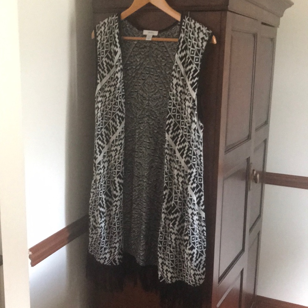 Long open sweater . Lightweight. NWOT CJ banks 1x
